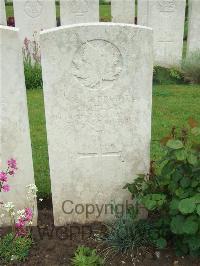 Etaples Military Cemetery - Melnik, I